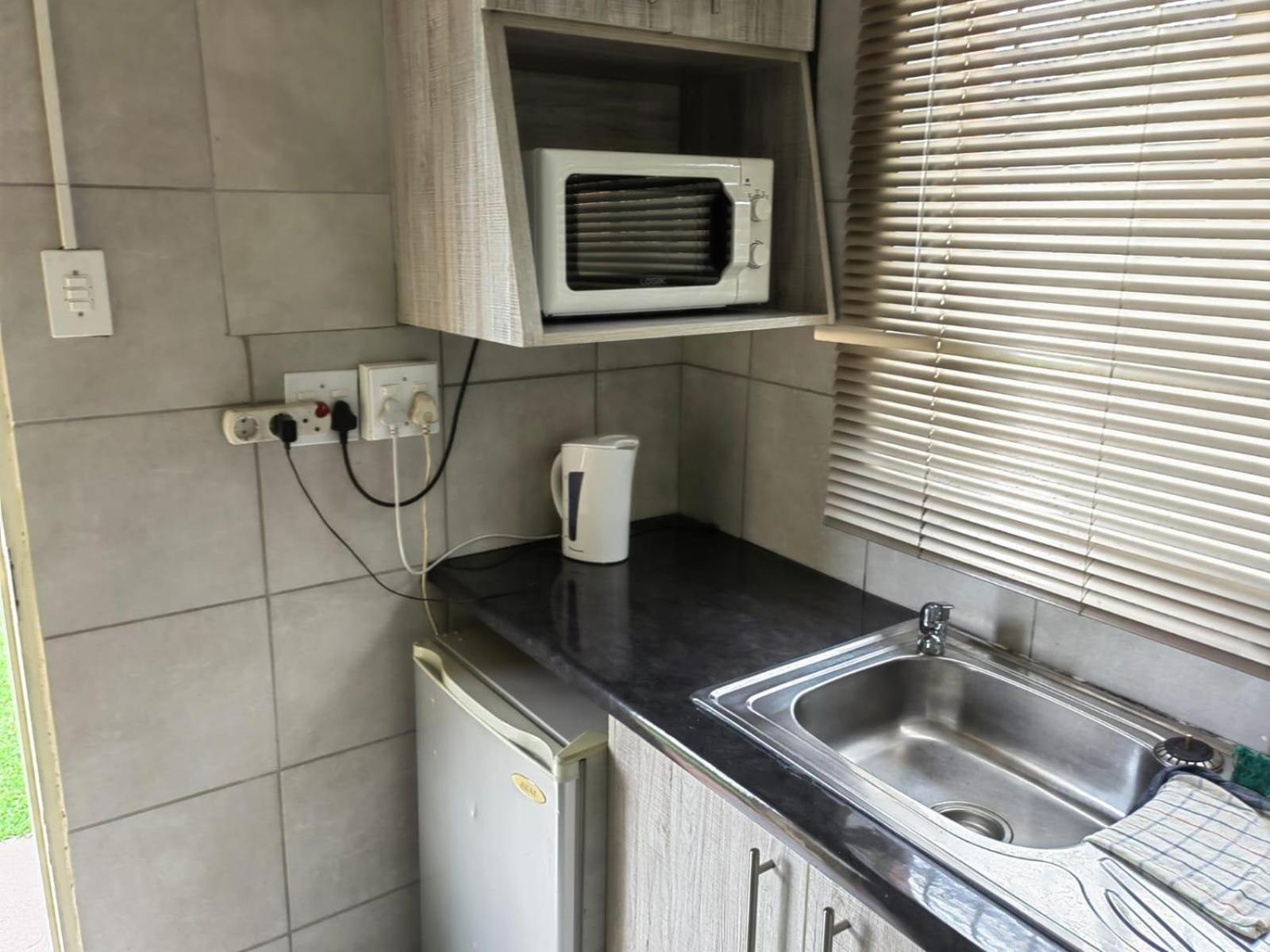 Sibahlenomhlambi Guesthouse Springs  Quarto foto