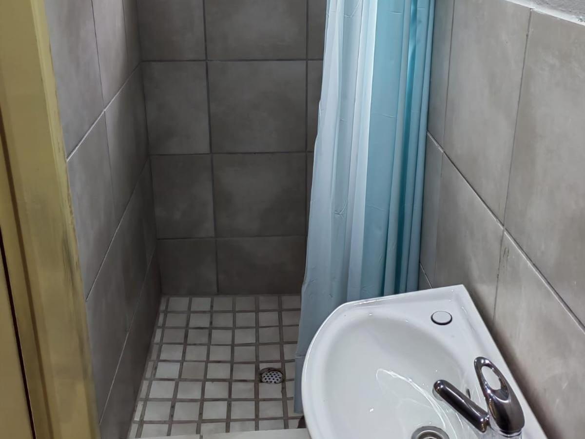 Sibahlenomhlambi Guesthouse Springs  Quarto foto